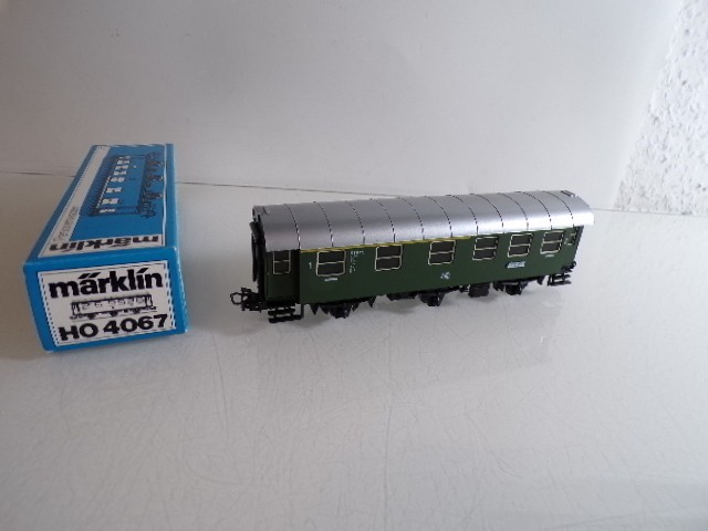 Märklin H0 4067 Personenwagen der DB in OVP HS 77