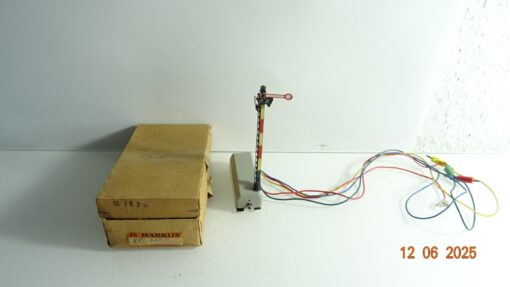 Märklin H0 446/11 Hauptsignal mit einem Flügeln siehe Foto in OVP CK8805