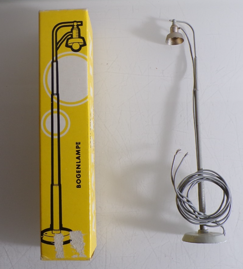 Märklin H0 7048 Bogenlampe siehe Foto in OVP PK2646