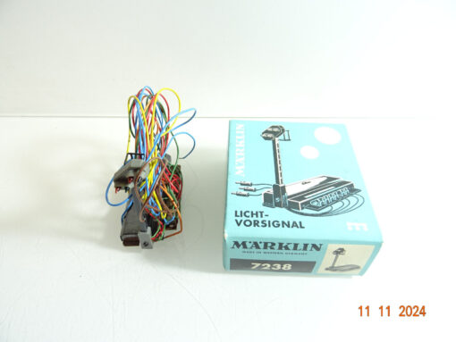 Märklin H0 7238 Lichtvorsignal siehe Foto in OVP CK3898