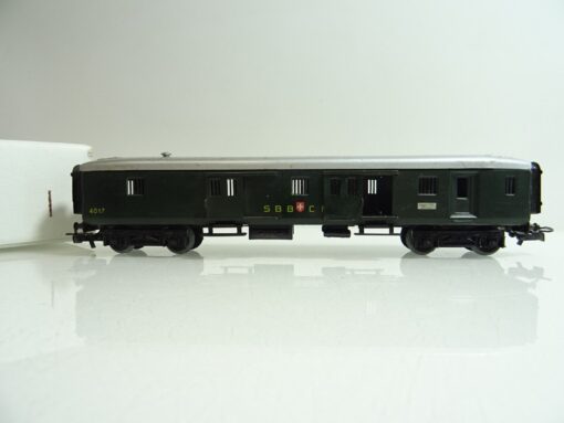 Märklin H0 Gepäckwagen 4017 Blech der SBB in EVP PR818 – Bild 3