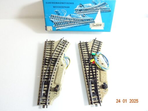 Märklin H0 M-Gleise 5119 Elektro. Weiche 2x siehe Foto in OVP CK5557