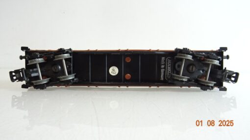 Märklin H0 Niederbordwagen vierachsig mit 2 LKW der DB PR9374 o. – Bild 5