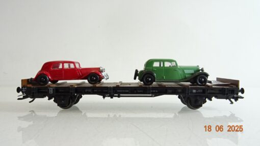 Märklin H0 aus 2995 Flachwagen mit 2 PKW´s der DR PR8559 o. – Bild 3