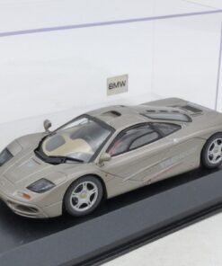 Minichamps 1:43 530133437 McLaren F1 GTR Roadcar metallic in PC-Box EX8329