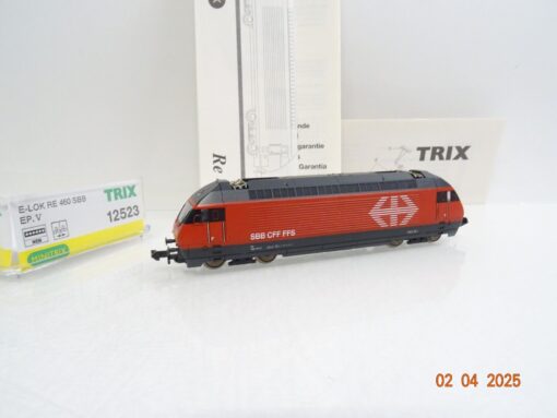Minitrix N 12523 Schweiz E-Lok Re 460 117-5 der SBB mit DSS in OVP LE9874