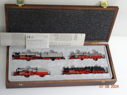 Minitrix N 12701 40 Jahre Dampflok-Set 4tlg. unbespielt in OVP LE4957