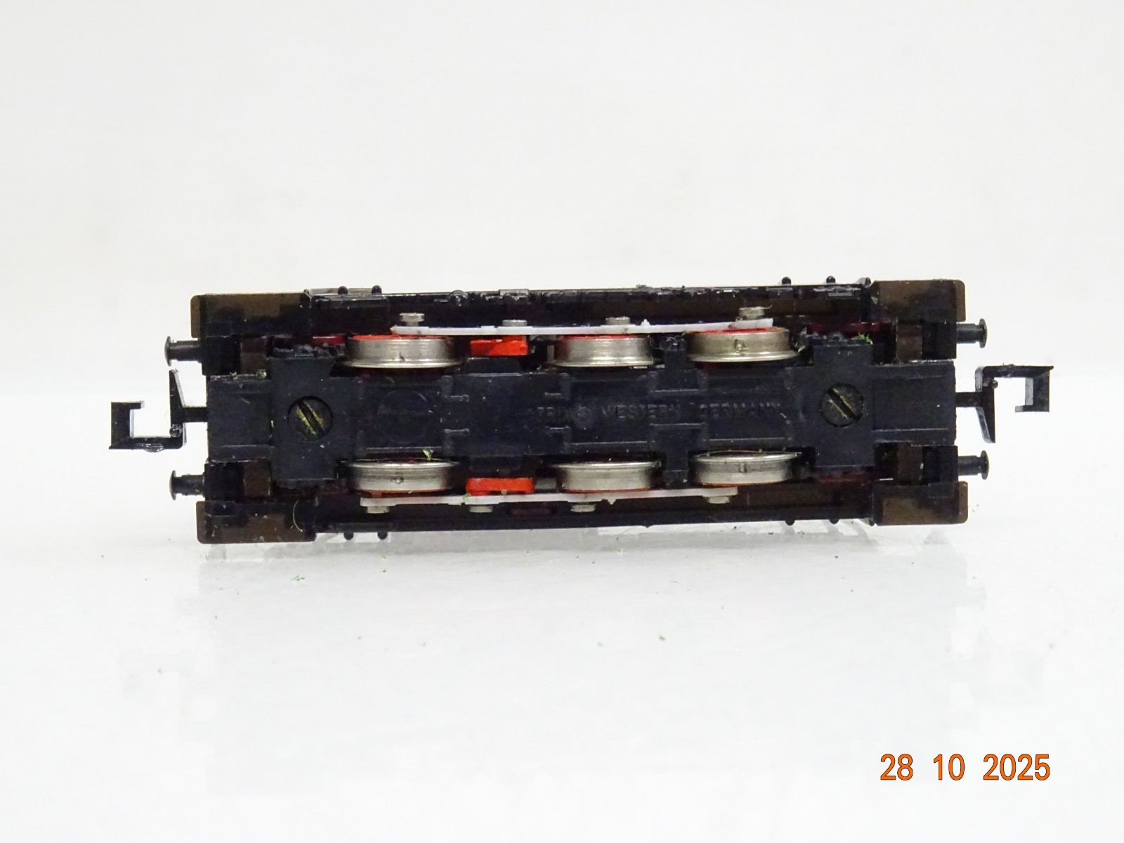 Minitrix N 2064 Diesellok BR 212 216-6 der DB JL3937 o. – Bild 4