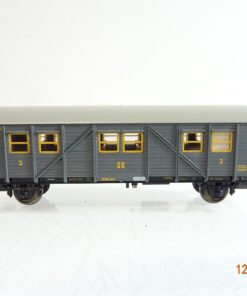 Minitrix N Behelfspersonenwagen 3. Kl. der DR PR3835 o.