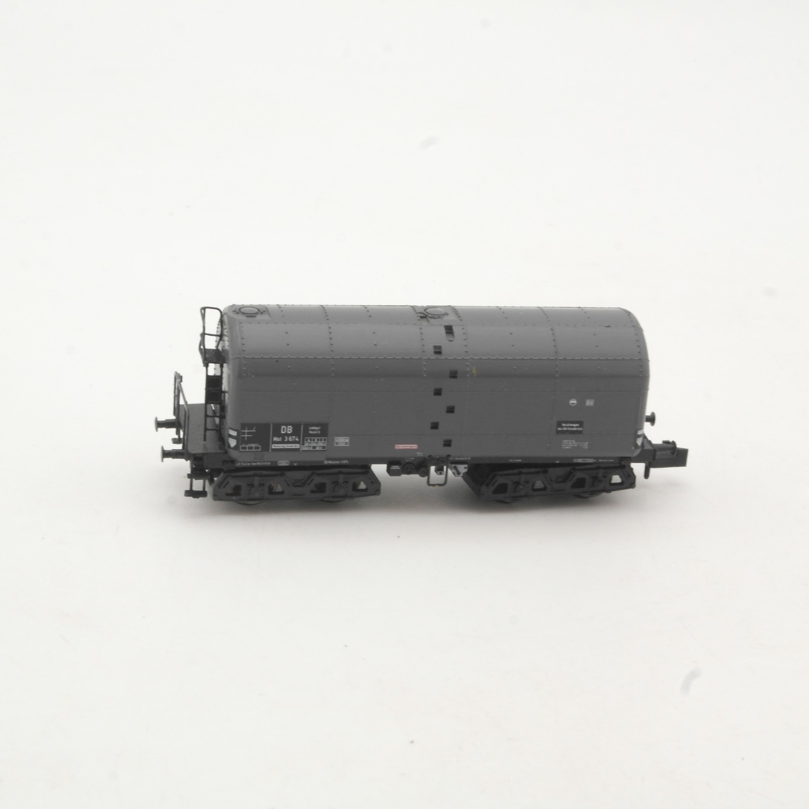 Minitrix N Schweröl Kesselwagen 3674 der DB RR5075 o.