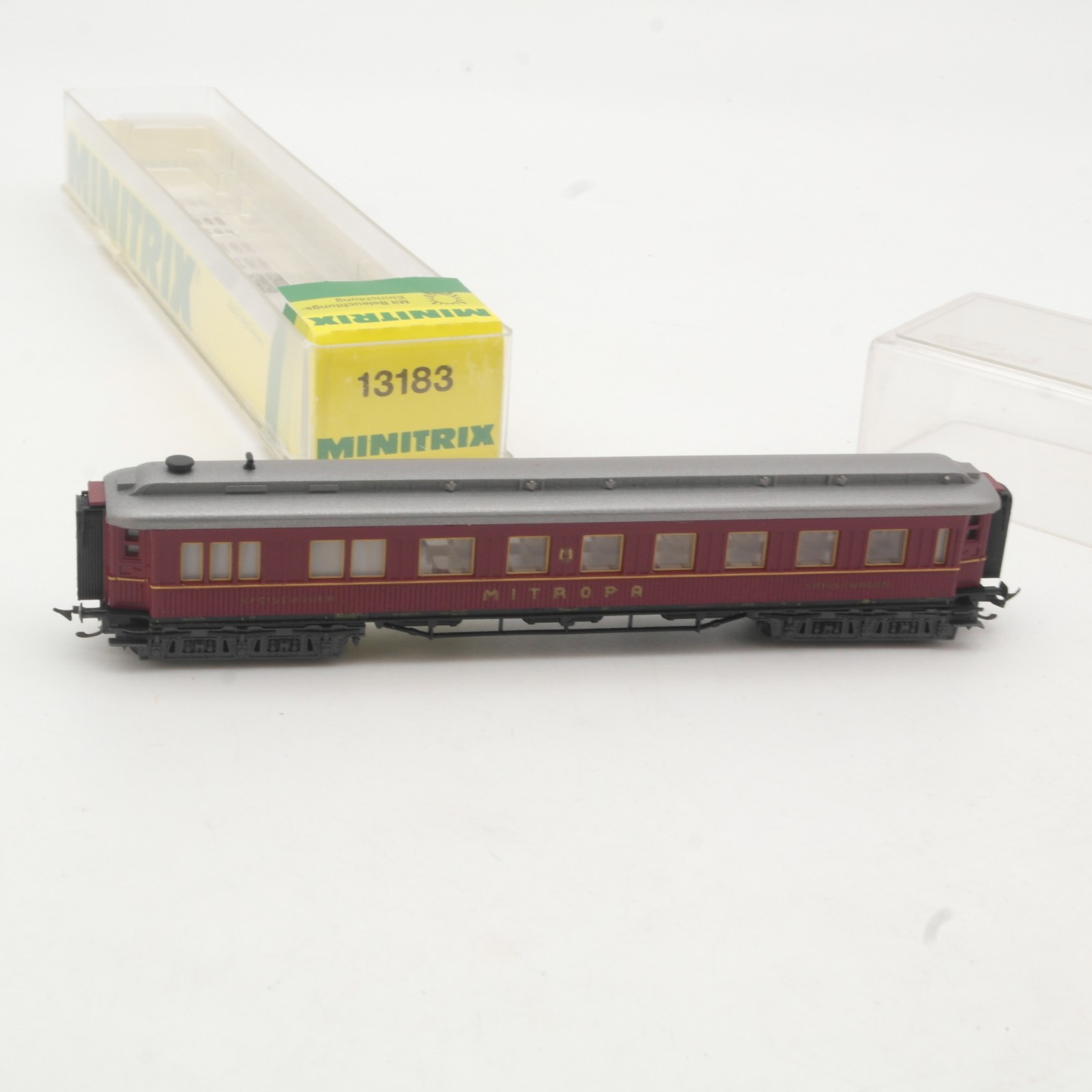 Minitrix N Speisewagen Mitropa der DRG in EVP RR5322 – Bild 3