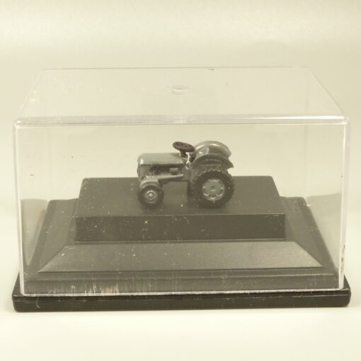 Oxford 1:160 NTEA001 Ferguson Traktor grau in PC-Box EX6379 – Bild 4