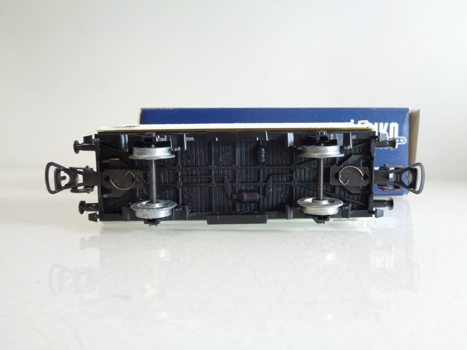 Piko H0 Kühlwagen der DR in EVP BH798 – Bild 4