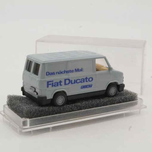 Praline 1:87 Fiat Ducato Kleinbus in OVP QR6045 – Bild 3