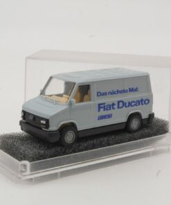 Praline 1:87 Fiat Ducato Kleinbus in OVP QR6045