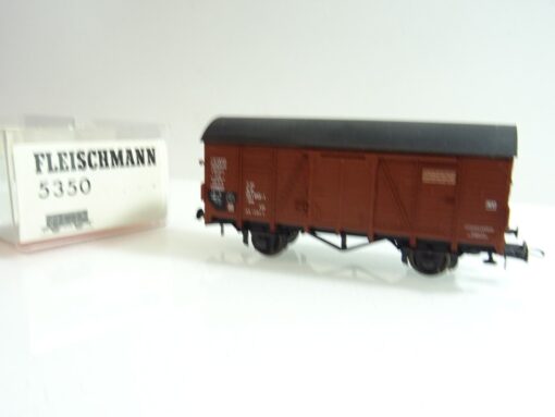 Roco H0 46016 gedeckter Güterwagen der DB in EVP PR1
