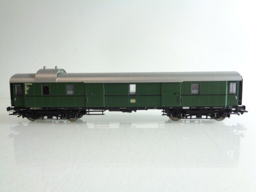 Roco H0 AC Gepäckwagen der DB für Märklin BH685 o.