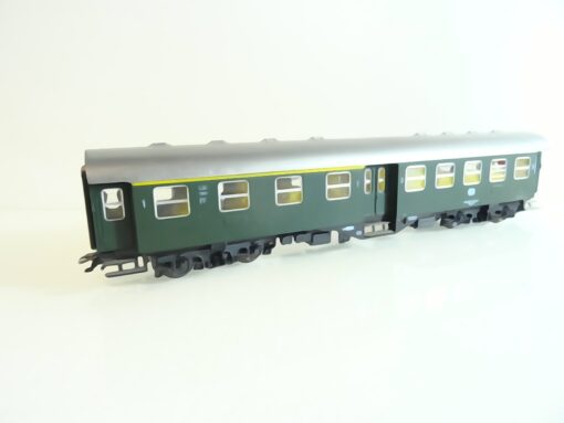 Roco H0 Personenwagen 1./2. Klasse 50 80 38-11 114-4 der DB RR2413 o.