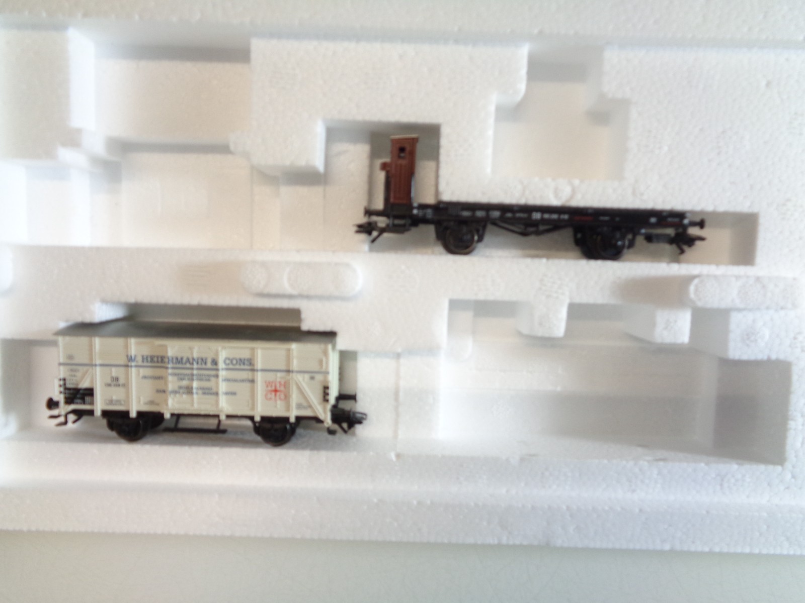 Trix H0 24029 Güterwagenset Schiffsausrüstung 2 Wagen der DB in OVP BH832 – Bild 3