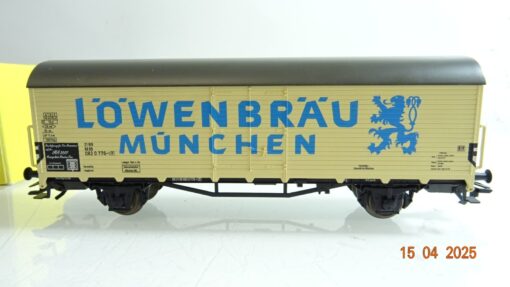 Trix H0 24079 AC gedeckter Güterwagen Löwenbräu München der DB in OVP PR7103 – Bild 3