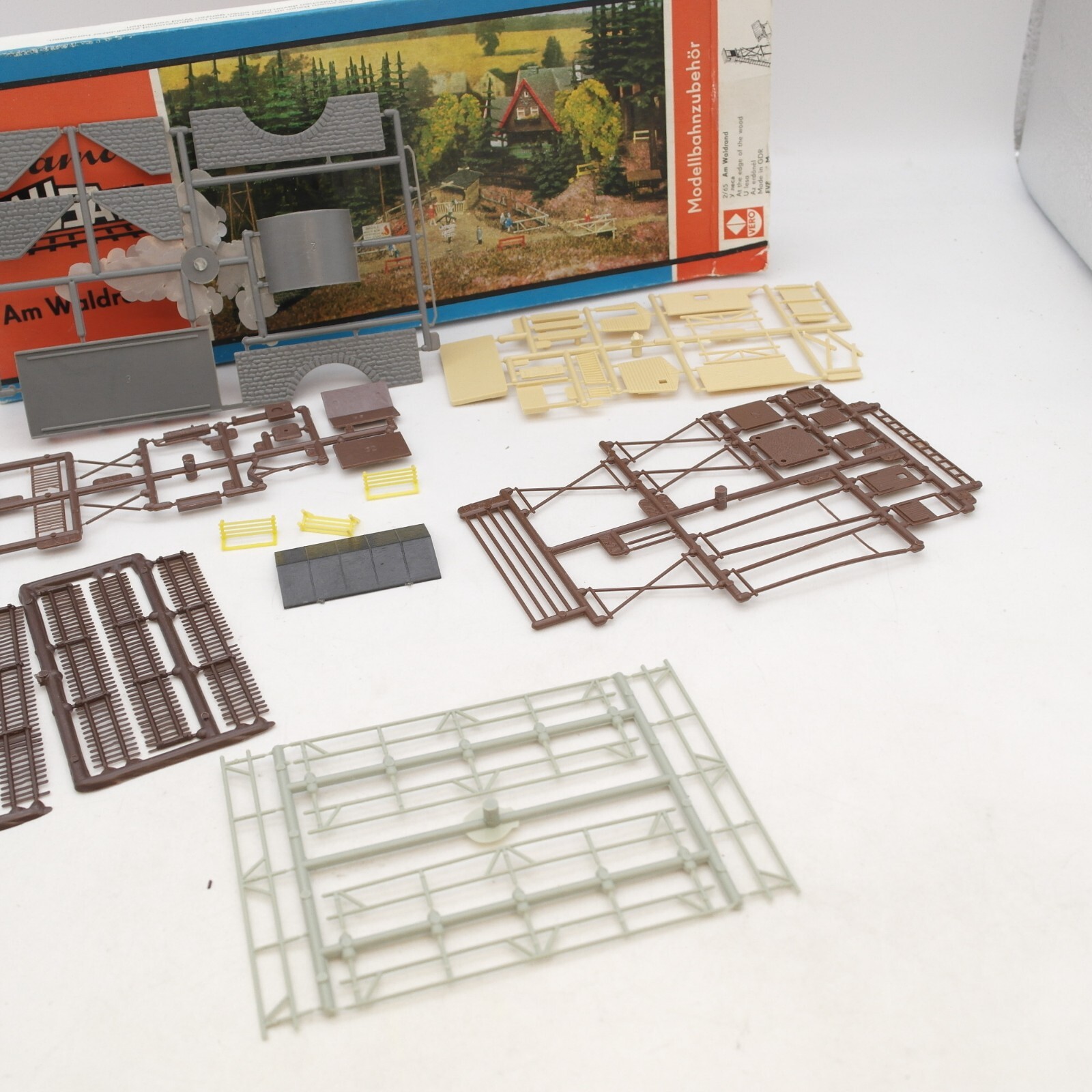 Vero H0 Bausatz am Waldrand in OVP RF2505 – Bild 5