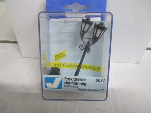Viessmann H0 6077 Parklaterne, dreiflammig schwarz m.OVP WZ3030