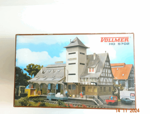 Vollmer H0 5702 Raiffeisen Lagenhaus siehe Foto in OVP CK4005