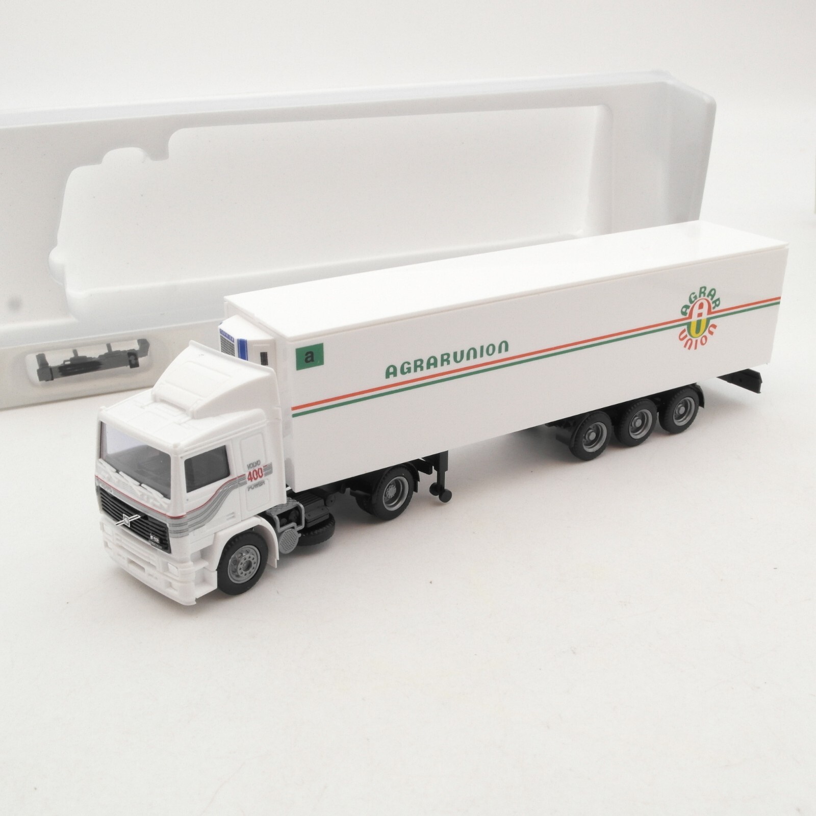 AMW / AWM 1:87 60024 Volvo 400 Sattelzug Agrarunion in OVP RA7785