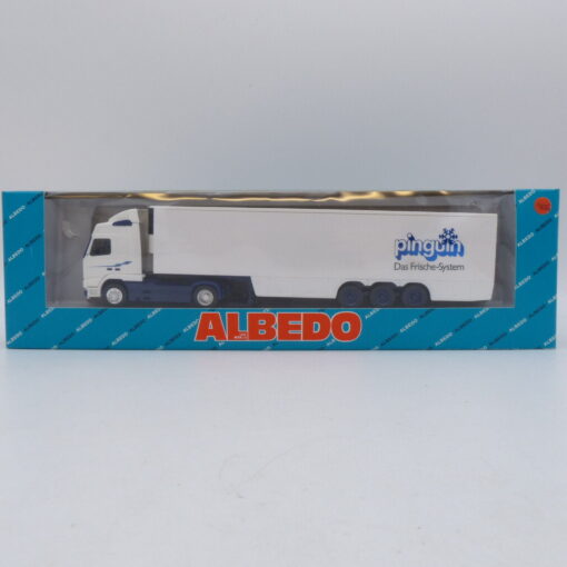Albedo 1:87 Nr.: 295013 Volvo FH16 Sattelzug pinguin, in OVP EB1940 – Bild 4