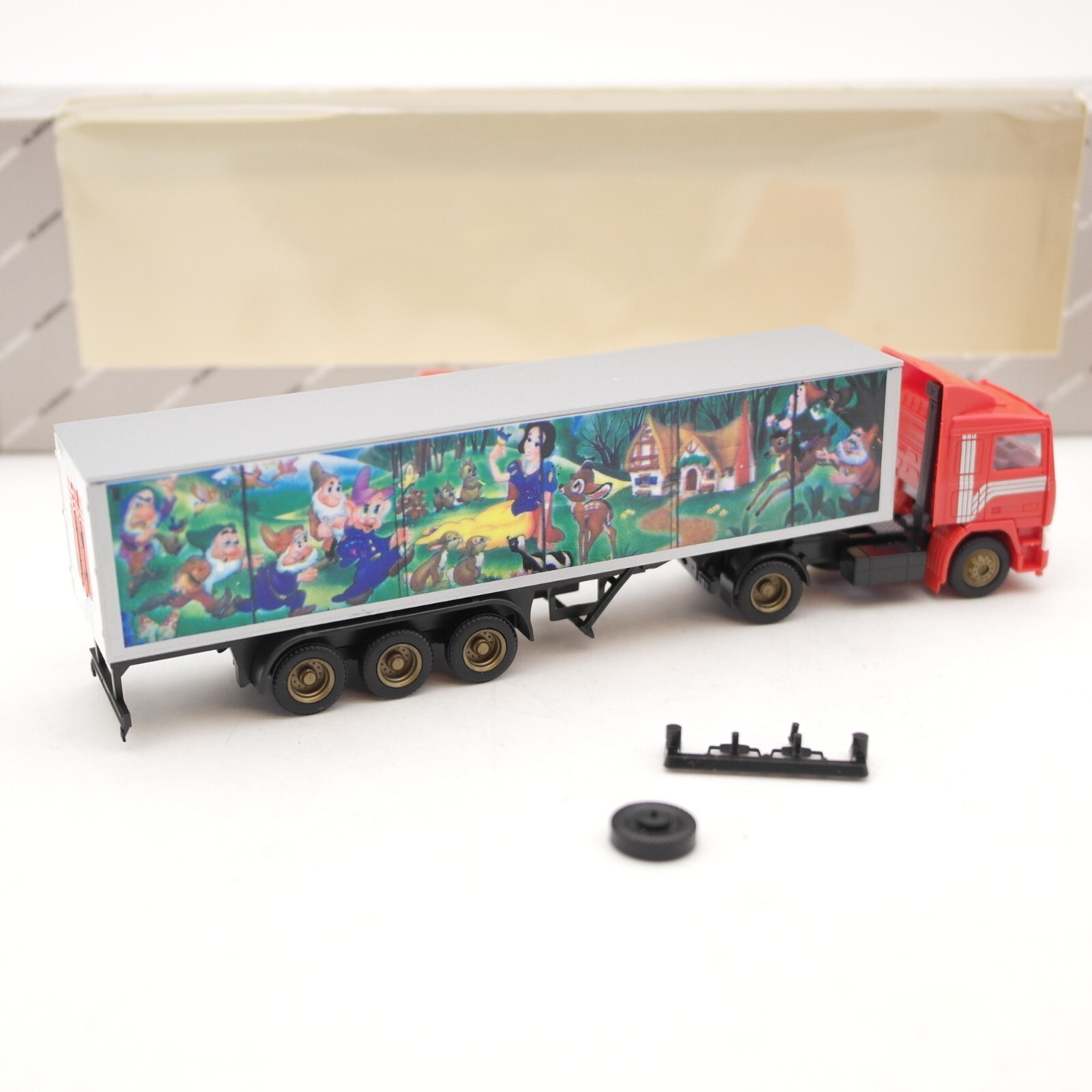 Albedo 1:87 Nr.: 300138 Volvo F12 Sattelzug Schneewittchen, in OVP RA8996 – Bild 3