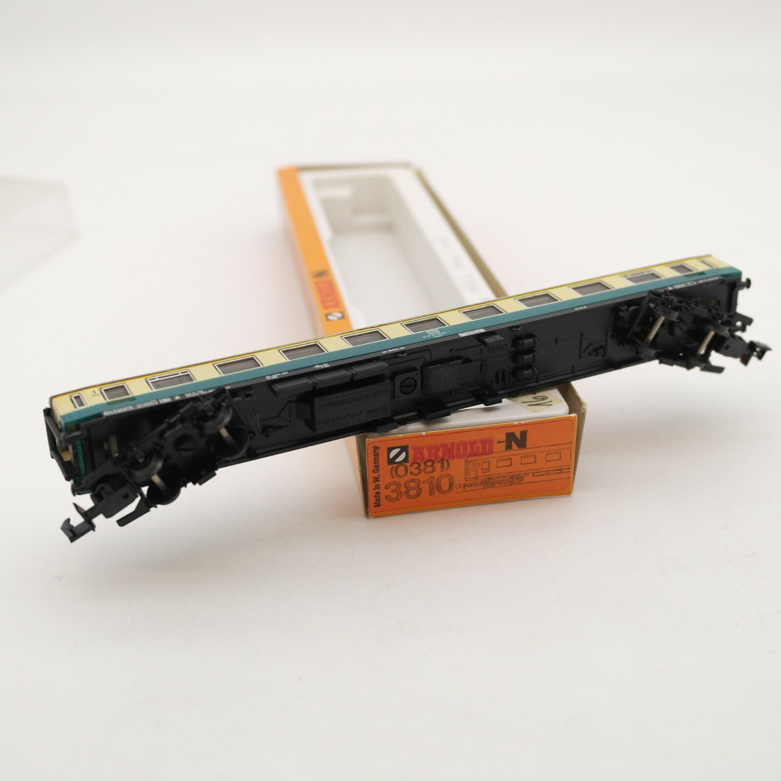 Arnold N 51 80 10-80 321-1 Personenwagen 1. Klasse der DB in EVP RI4992 – Bild 3