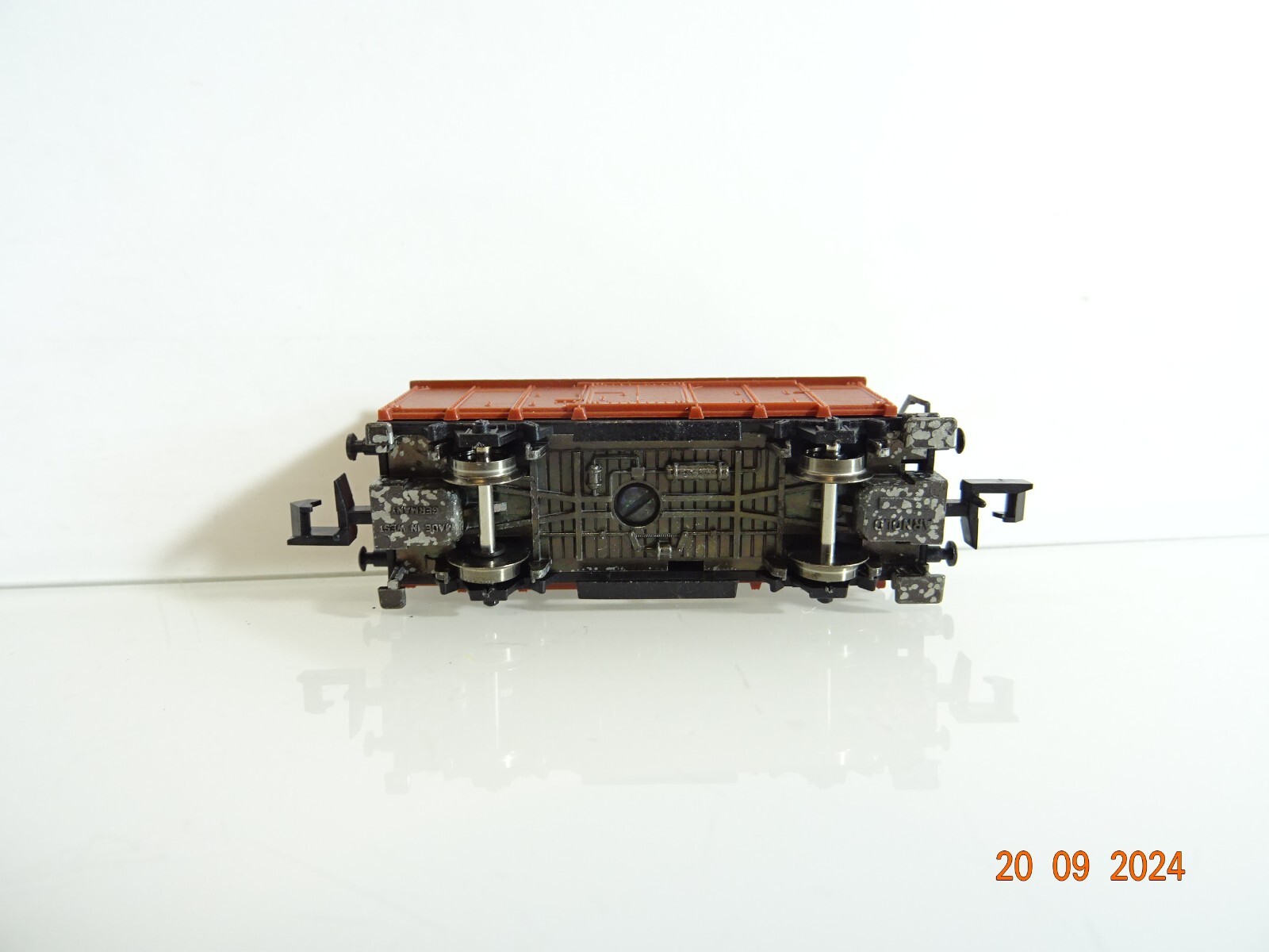 Arnold N 5906 gedeckter Güterwagen mit Bremserhaus in OVP PR2823 – Bild 4