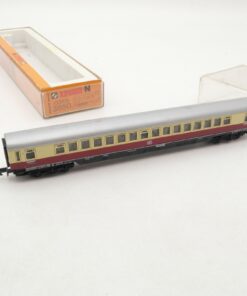 Arnold N Personenwagen 1. klasse 104 21 der DB in EVP RA5656