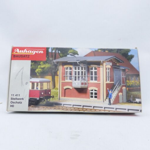 Auhagen H0 Bausatz 11411 Stellwerk Oschatz angebastelt in OVP EX7652
