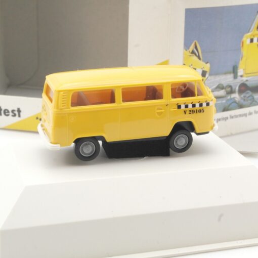 Brekina 1:87 25 Jahre VW Transporter T2b Crashtest in OVP QR7134 – Bild 3
