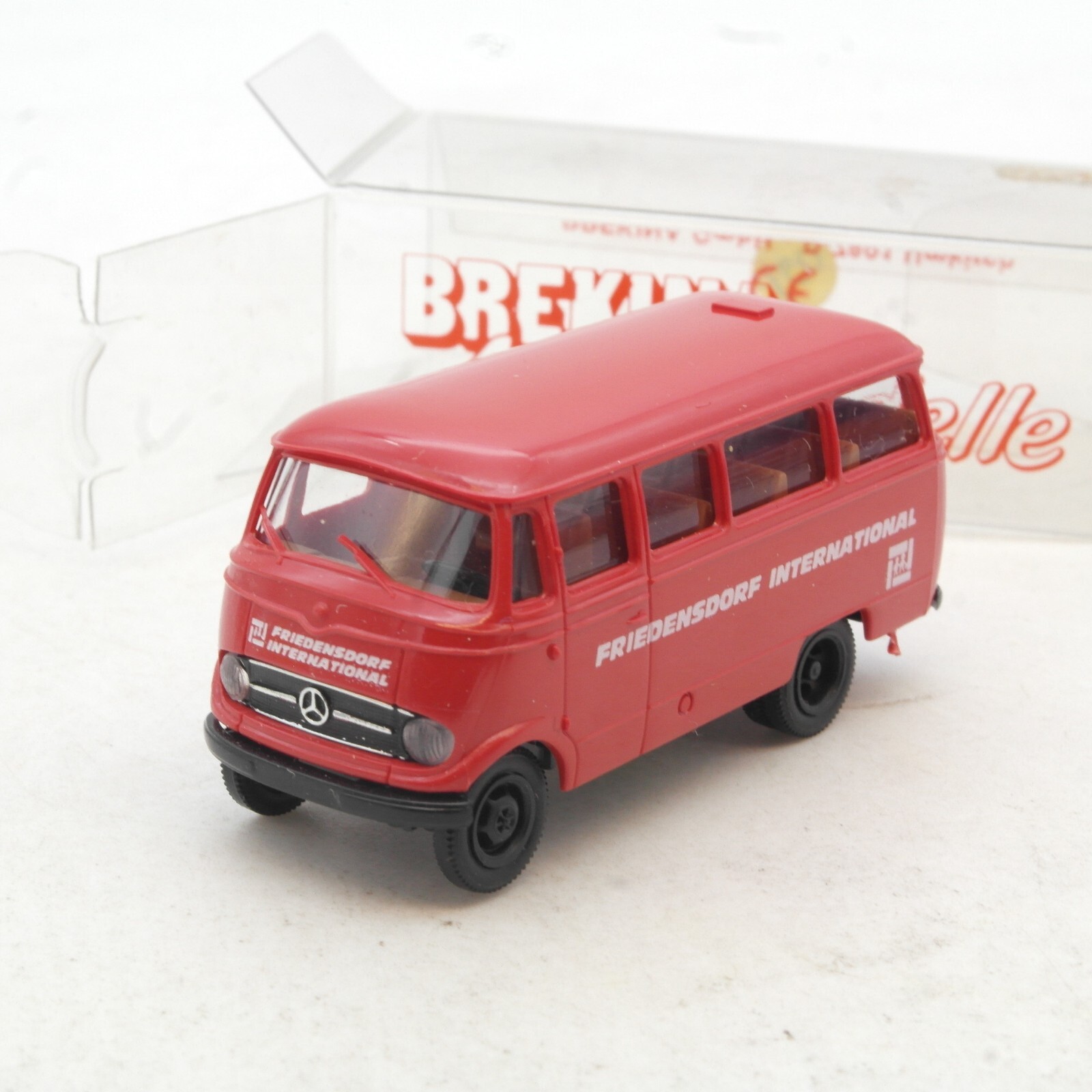 Brekina 1:87 MB 319 Friedensdorf International in OVP RG1950