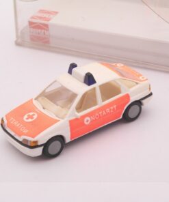 Busch 1:87 45719 Ford Escort Notarzt neuwertig in OVP RT7797