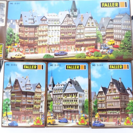 Faller H0 Bausatz Set B-911 Römerberg Ostzeile Frankfurt am Main in OVP EX6392 – Bild 3