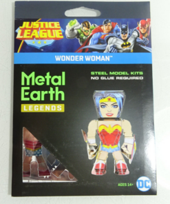 Fascinations Metall Earth Legends Bausatz 3 D Figur Wonder Woman in OVP AR8179