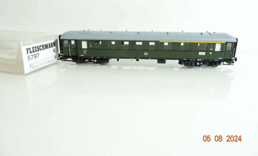 Fleischmann H0 5797 K Schnellzugwagen 1./2. Kl. der DR  in OVP AR8301