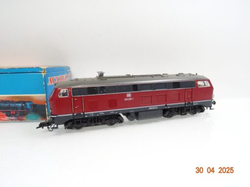 Fleischmann H0 AC Diesellok BR 218 230-1 der DB in EVP JL396