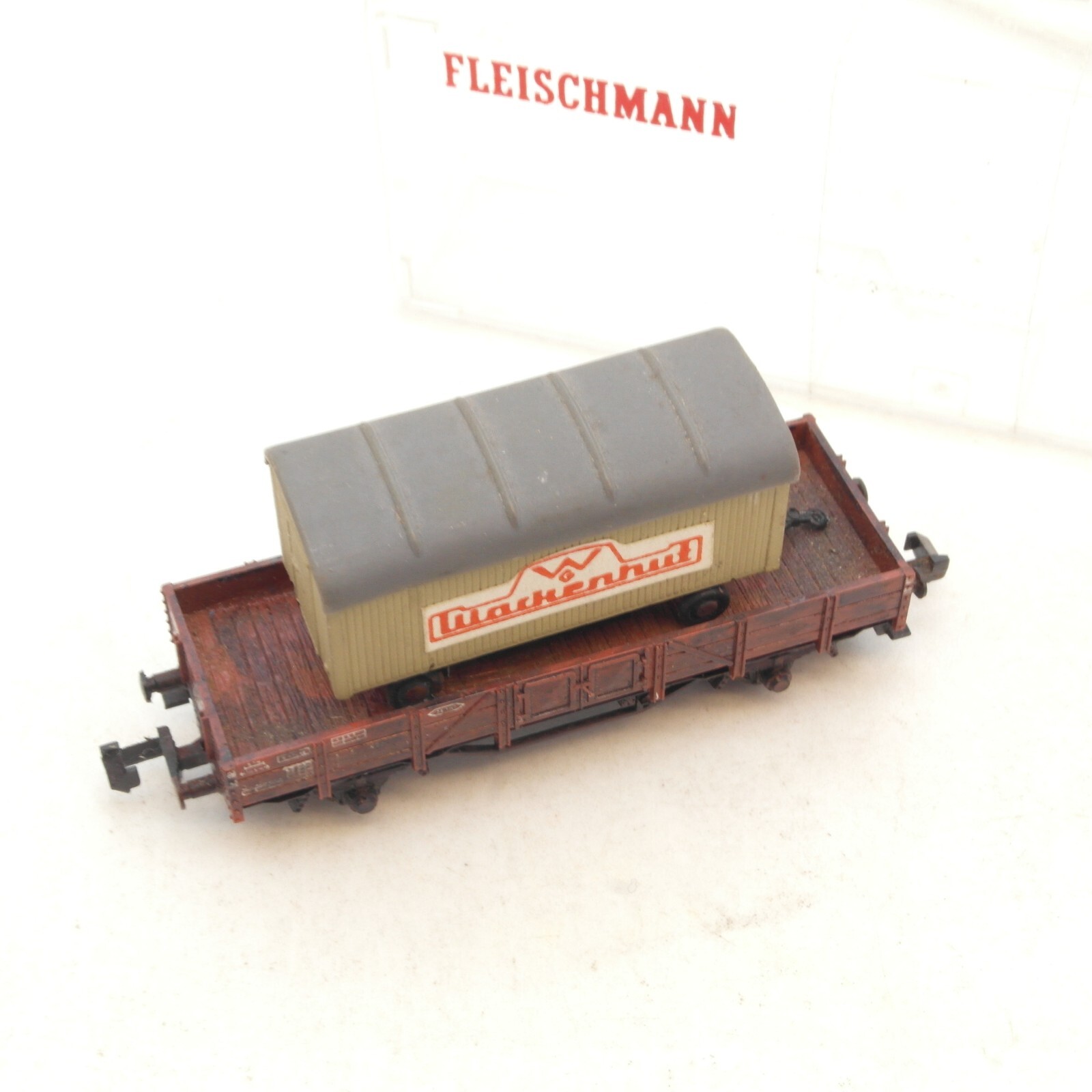 Fleischmann N Flachwagen mit Bauwagen Wackerhut, gesupert in EVP RG1490 – Bild 3