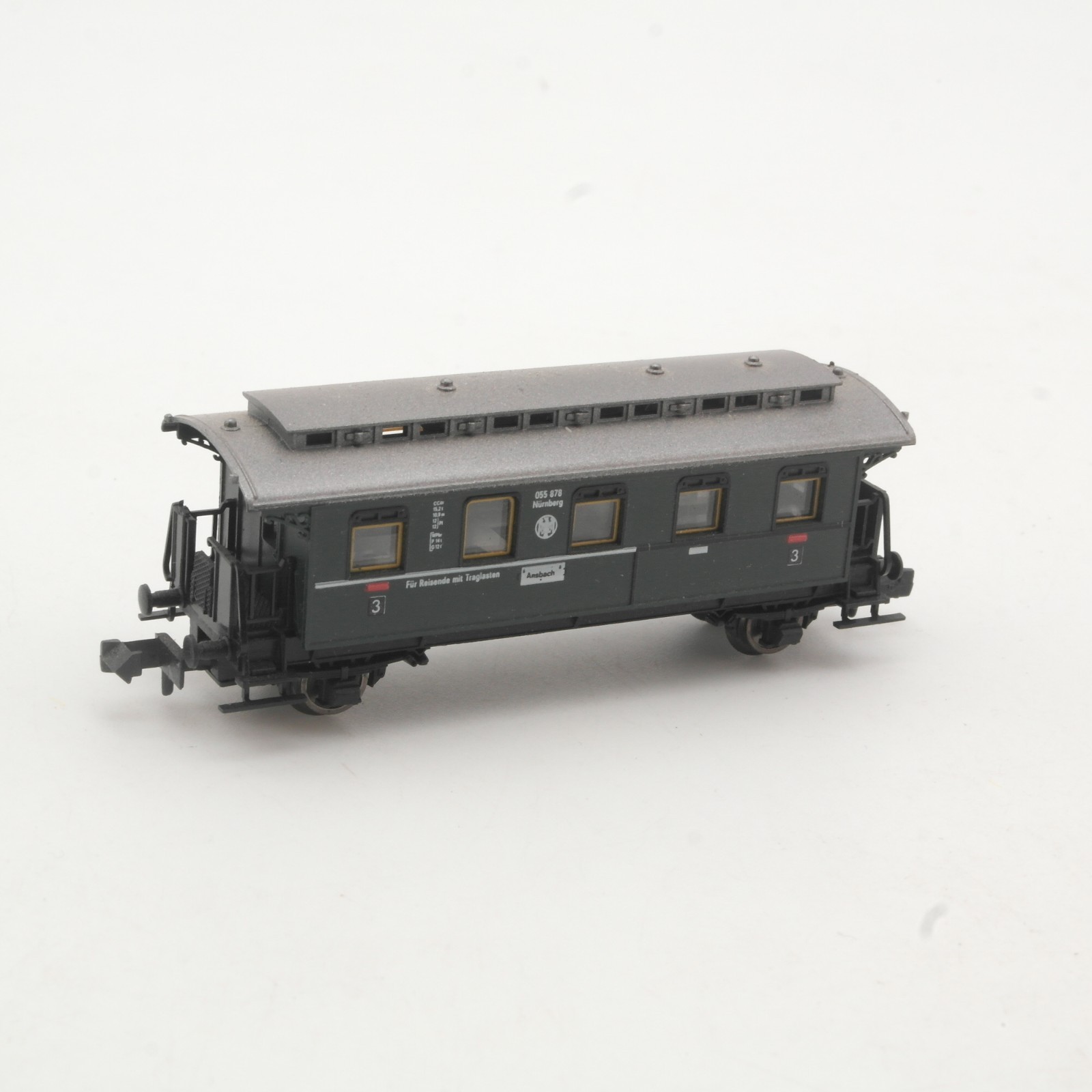 Fleischmann N Personenwagen 3. Klasse 055 878 Nürnberg der DR RR5017 o.