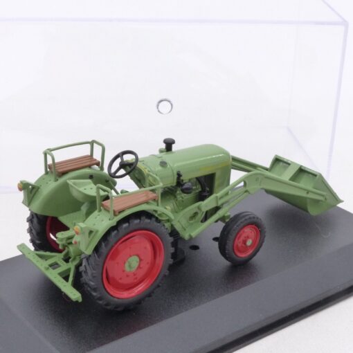 Hachette 1:43 Fendt Dieselross F 25 1951 Traktor in PC-Box EX4077 – Bild 3