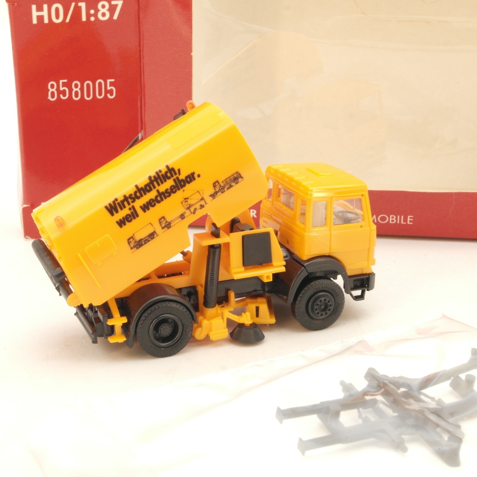 Herpa 1:87 858005 Iveco Kehrmaschine in OVP RG5770 – Bild 3
