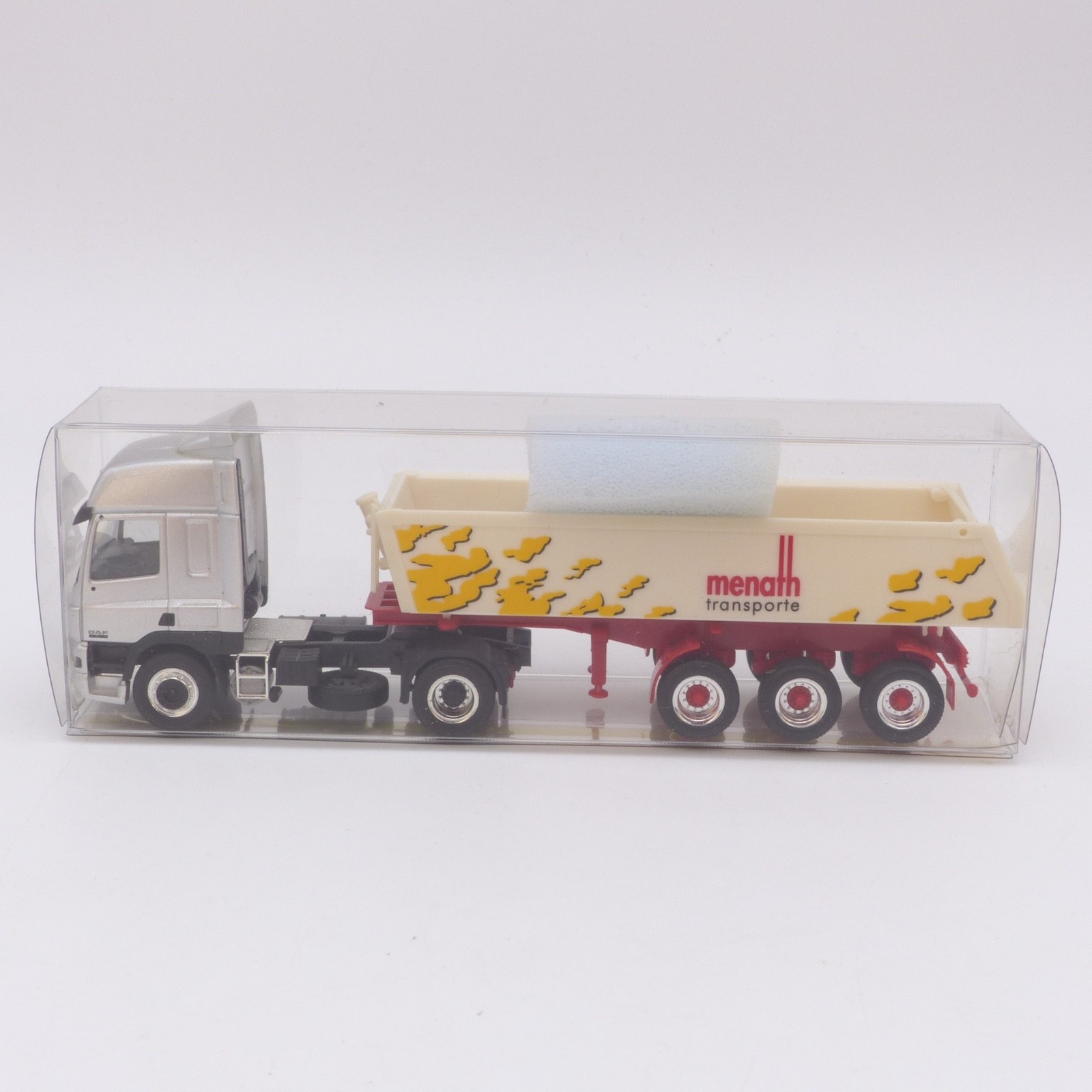 Herpa 1:87 DAF CF Hinterkipper-Sattelzug Menath Transporte in EVP EX8414 – Bild 4