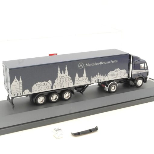 Herpa 1:87 MB SK 1748 Sattelzug Mercedes Benz in Fulda in PC Box RG1687 – Bild 3