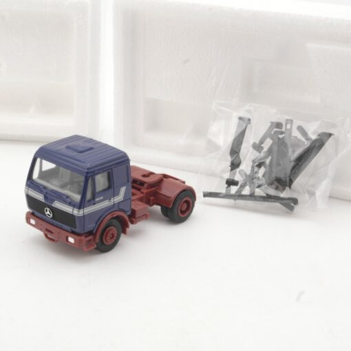 Herpa 1:87 Mercedes MB 2638 Zugmaschine in Box RR875