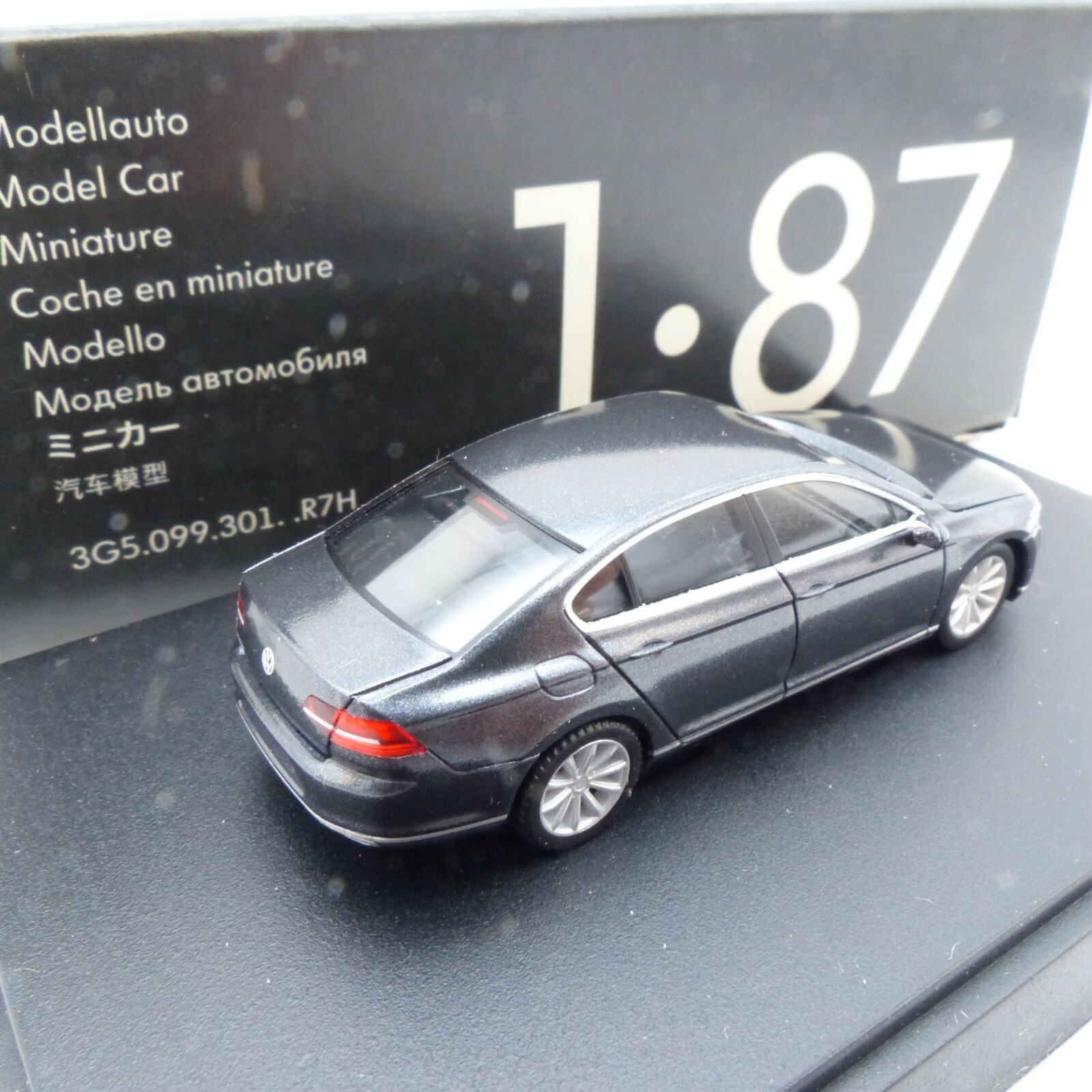 Herpa 1:87 Werbemodell: VW Passat B8 Limousine metallic, in OVP EA9939 – Bild 3