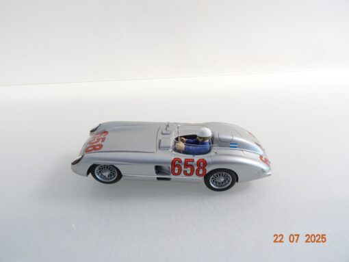 Hornby Mercedes Benz 300SLR siehe Foto CK9879 o. – Bild 5
